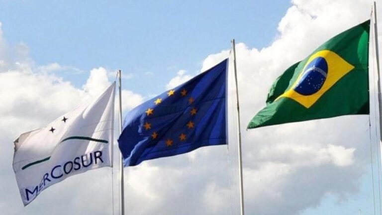 bandeiras-do-mercosul-da-uniao-europeia-e-do-brasil