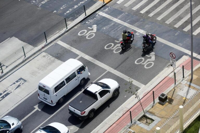 faixa-de-espera-para-motos1-1